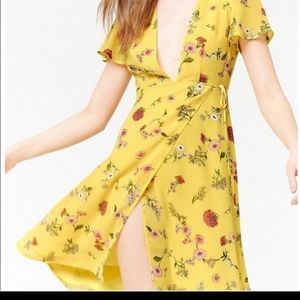 forever 21 yellow floral wrap dress women’s small